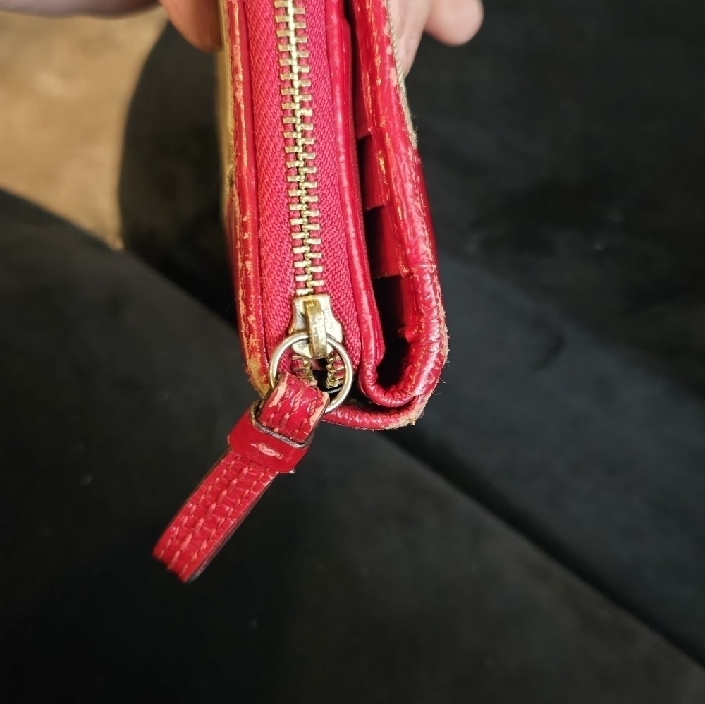 Authentic Coach wallet - Picture 10 of 12